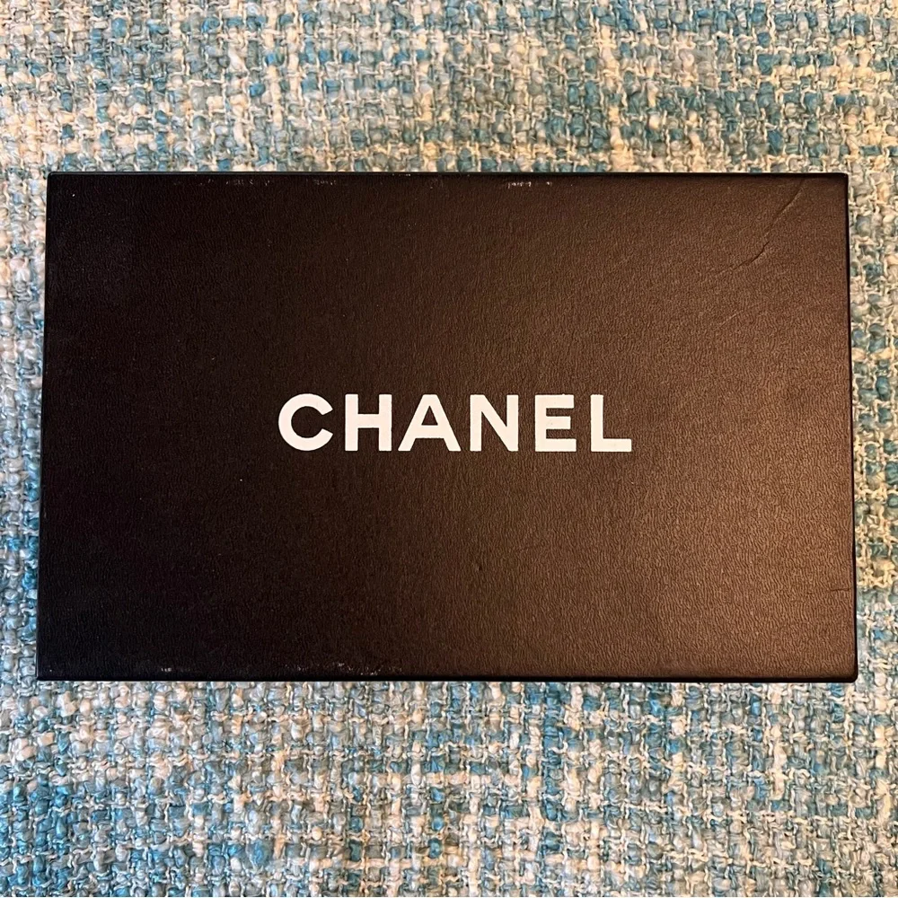 CHANEL Vintage Empty Shoe Box & Tissue Paper